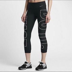 NIKE Power Legend Dri-Fit Crop Leggings